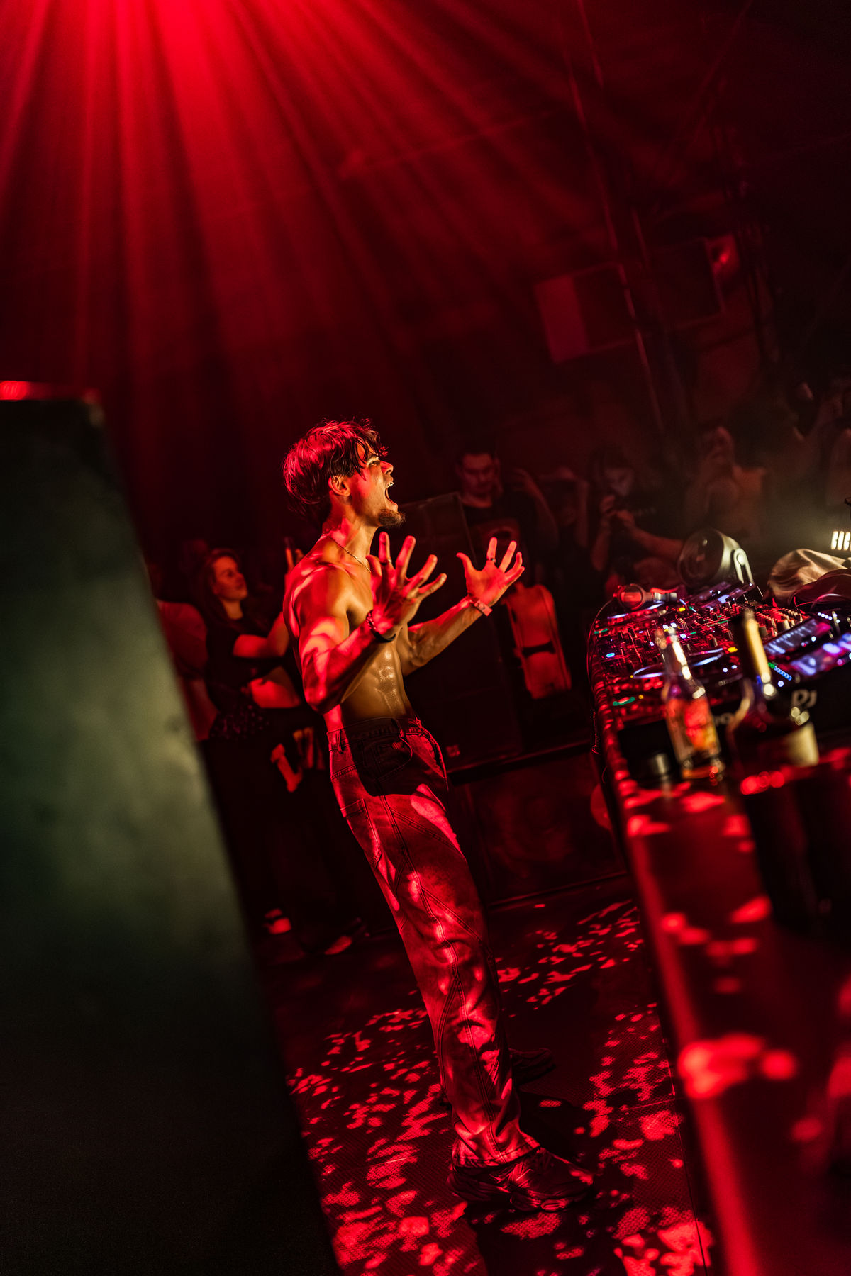 Loading... just a sec